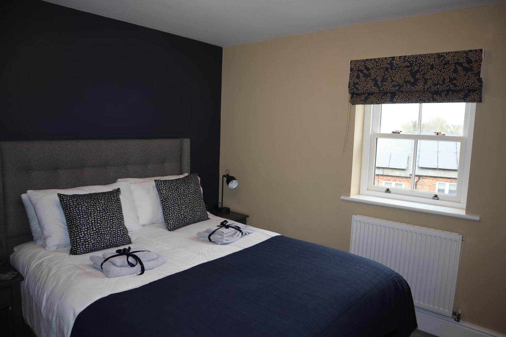 Canal View Cottage With Log Fire & Parking Blisworth ภายนอก รูปภาพ